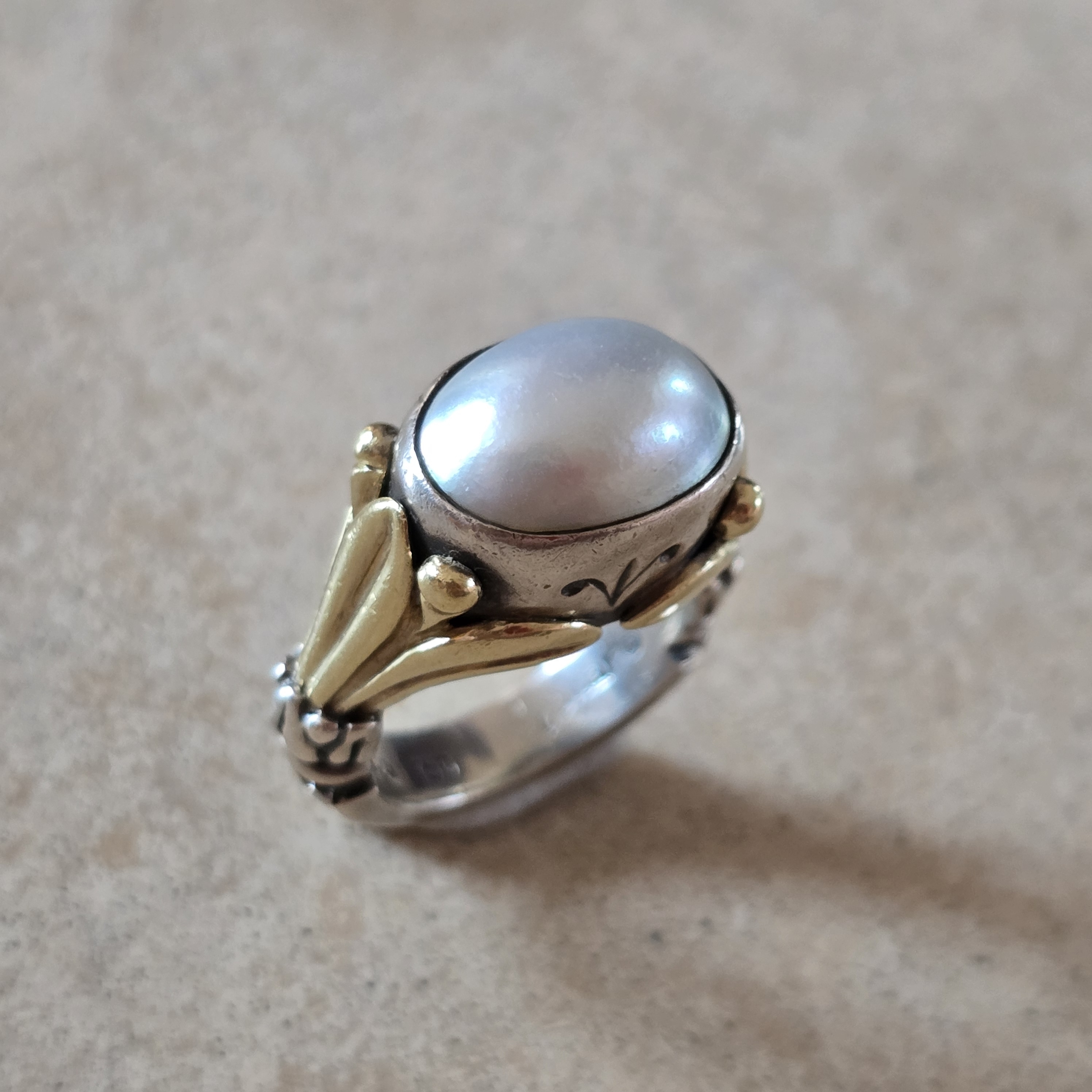 Lagos Sterling Silver 18k Yellow Gold Pearl Ring Size 6 485$